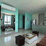 Espectacular apt en el piso 29 en Palmetto Beach