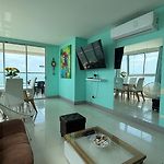 Espectacular apt en el piso 29 en Palmetto Beach