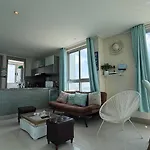 Espectacular apt en el piso 29 en Palmetto Beach