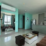 Espectacular apt en el piso 29 en Palmetto Beach