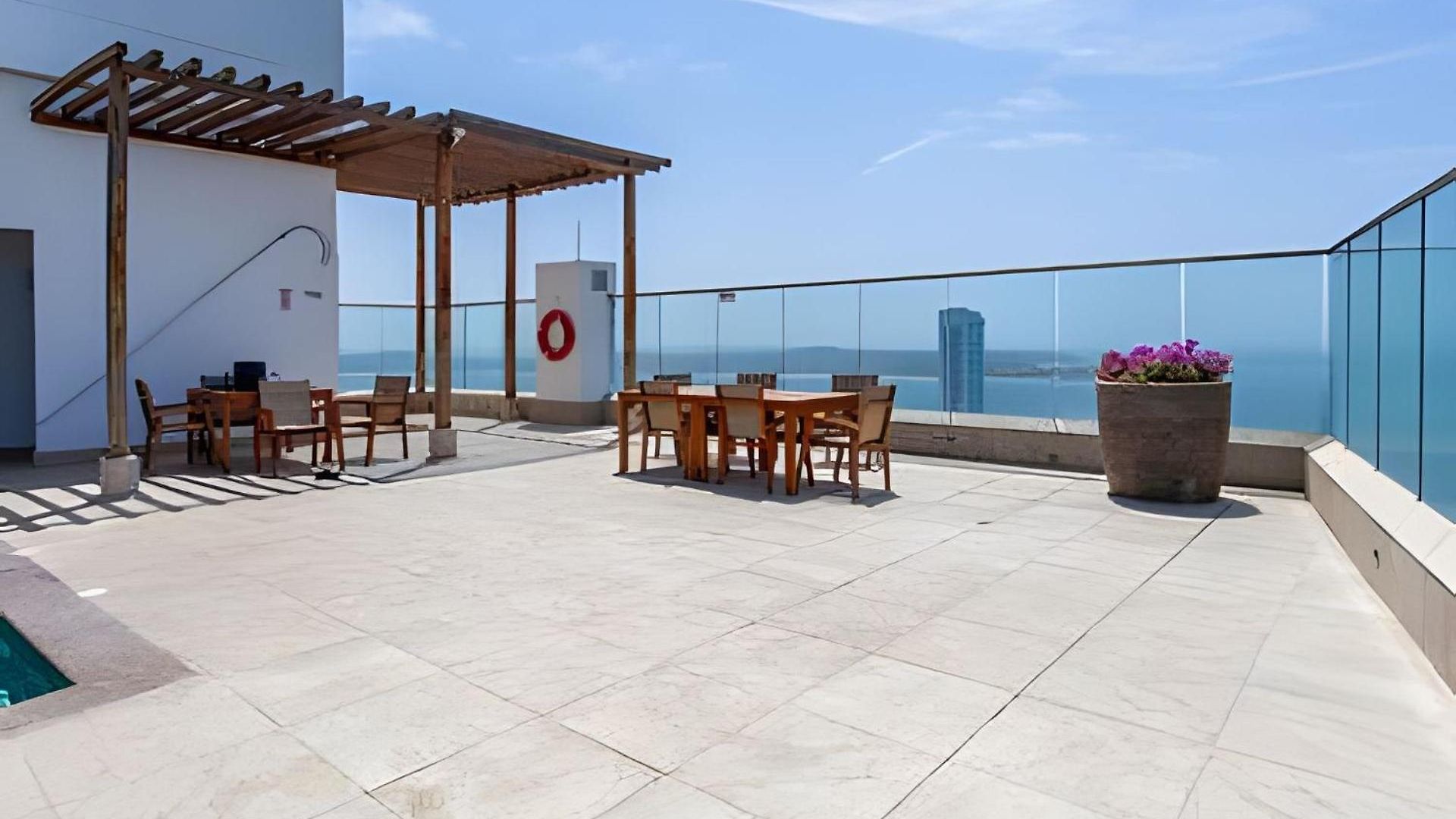 Espectacular En El Piso 29 En Palmetto Apartamento