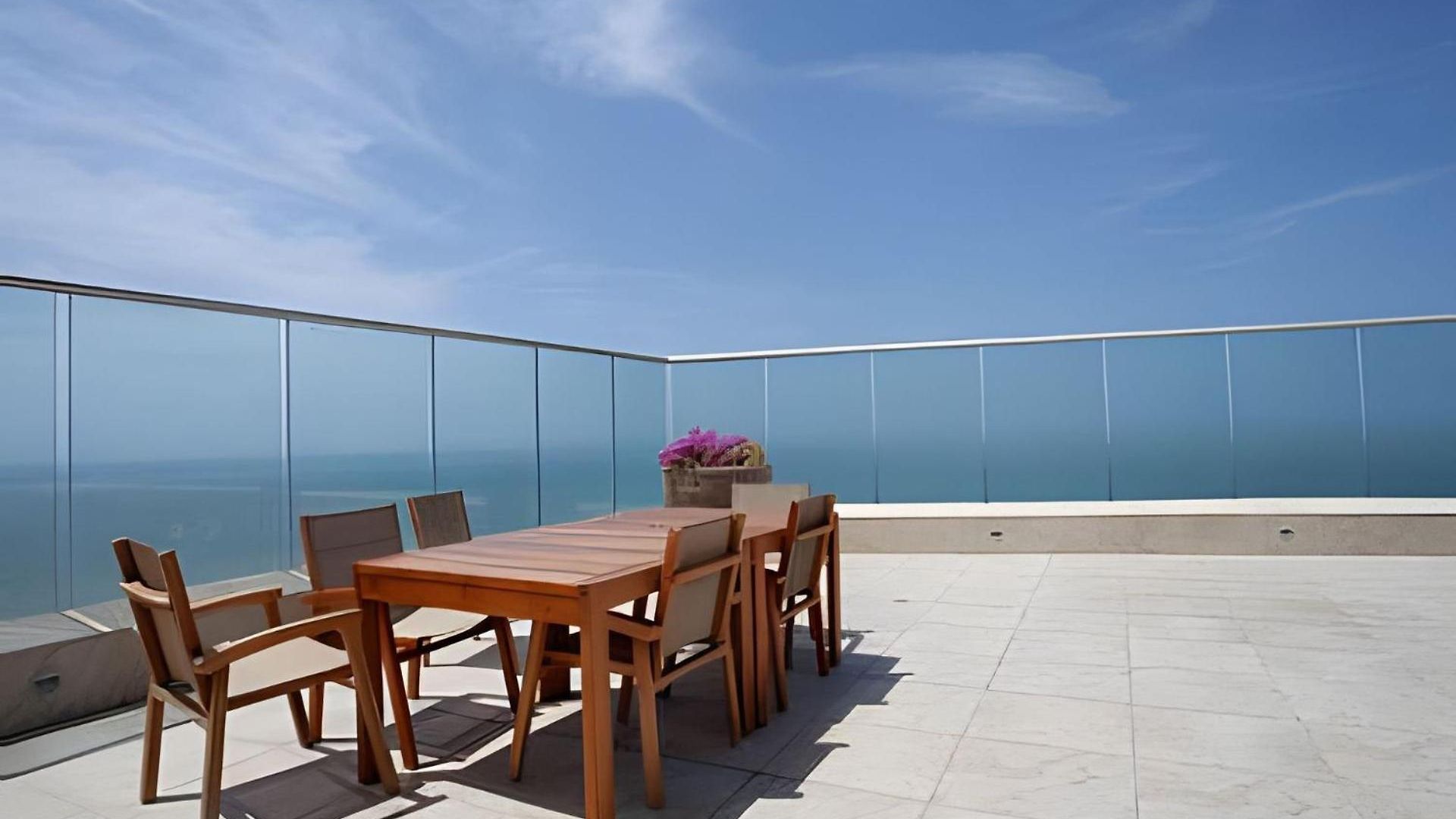 Espectacular En El Piso 29 En Palmetto Cartagena